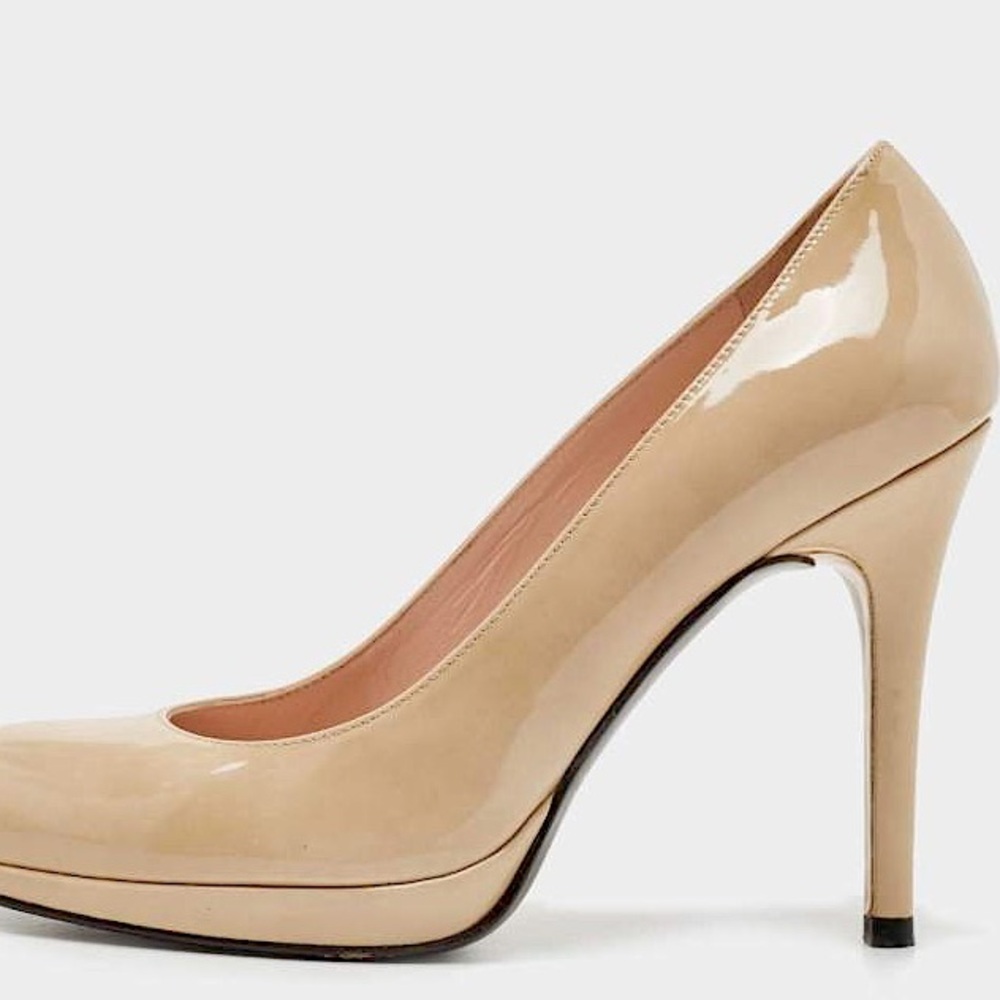 Stuart Weitzman patent beige nude heels pump size 9